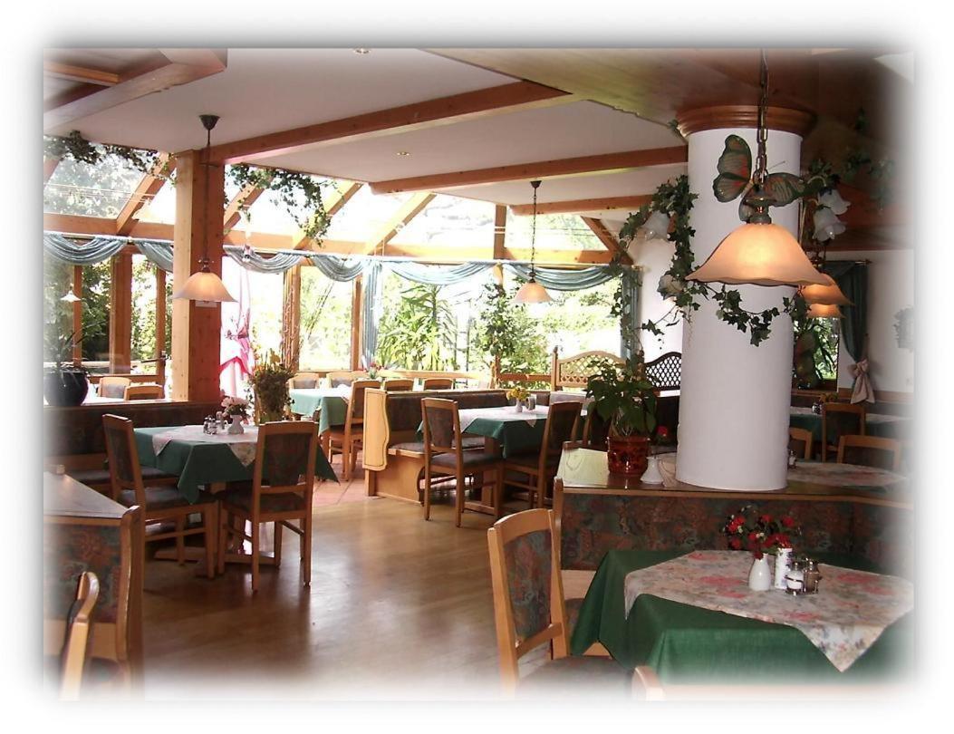 Hotel Landgasthof Zum Schildhauer Halfing Exterior photo